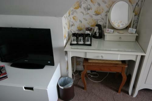 Hostal Lakeside Guest House