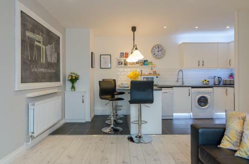 Alfred St Apartment