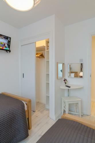 Alfred St Apartment