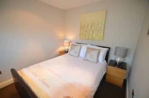 93a Grey Street Apartments