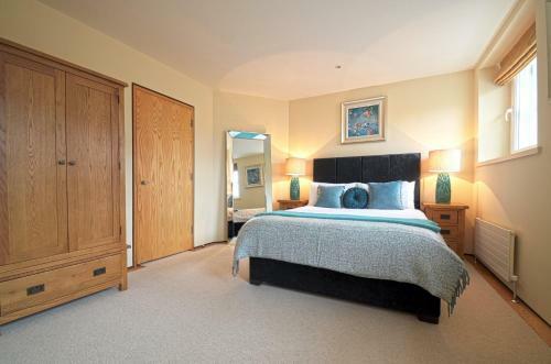 93a Grey Street Apartments