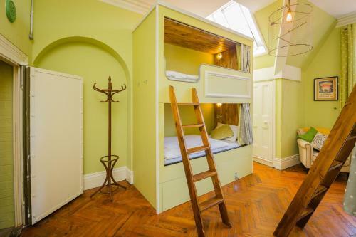 Mrs Potts Hostel