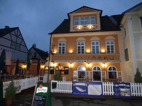 Hostal Penzion A Restaurace U Z�mku