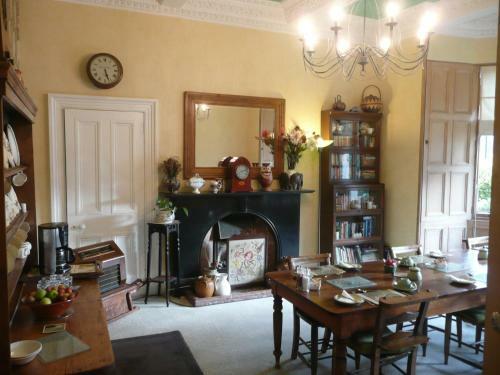 Hostal Balmoral Guesthouse