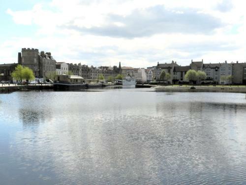 Hostal Balmoral Guesthouse