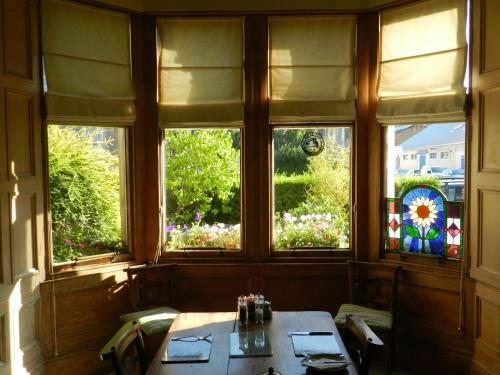 Hostal Balmoral Guesthouse