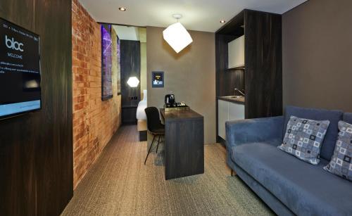Apartment Bloc
