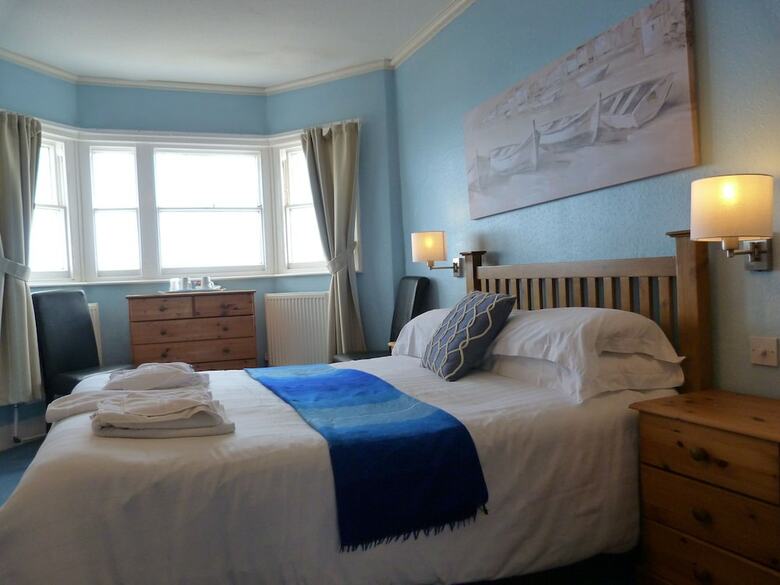 Hostal The Kenton Hotel