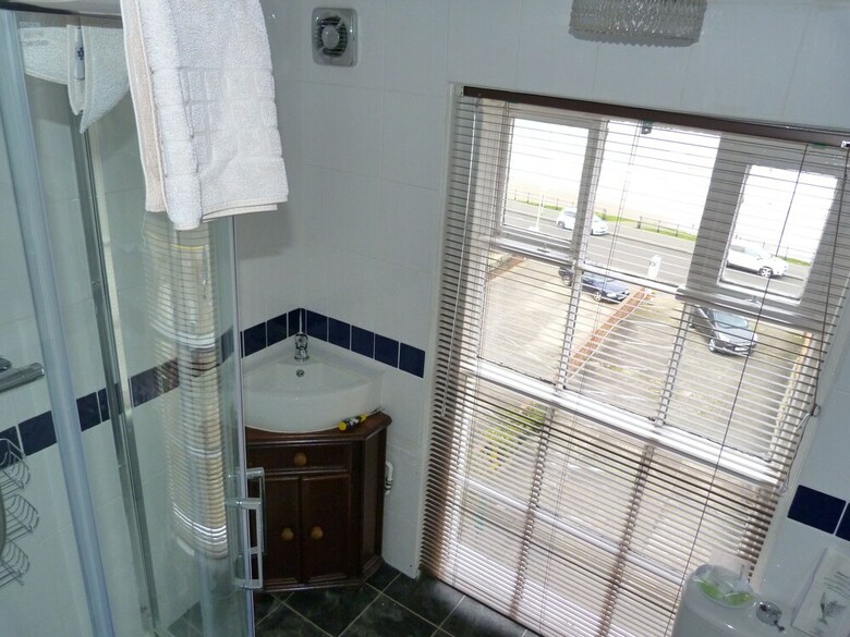 Hostal The Kenton Hotel