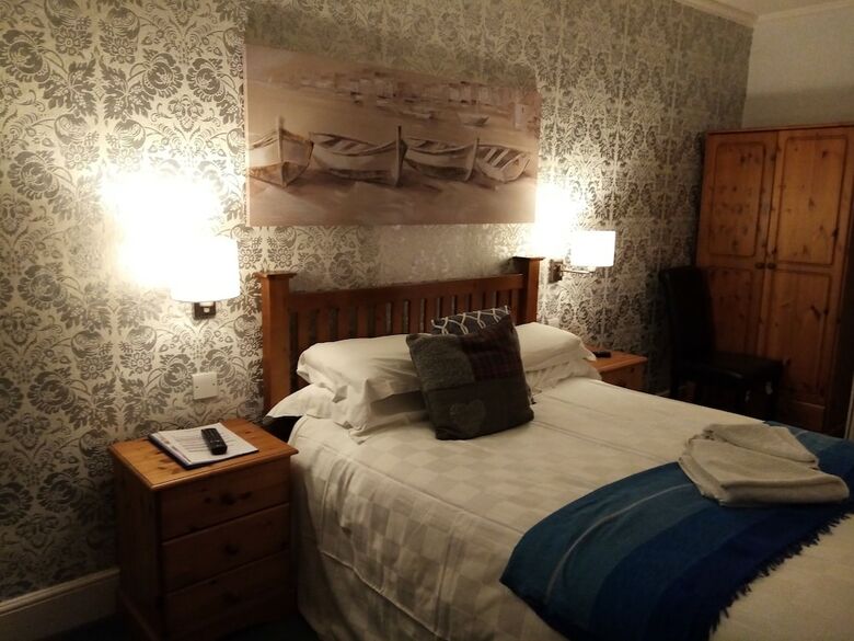 Hostal The Kenton Hotel