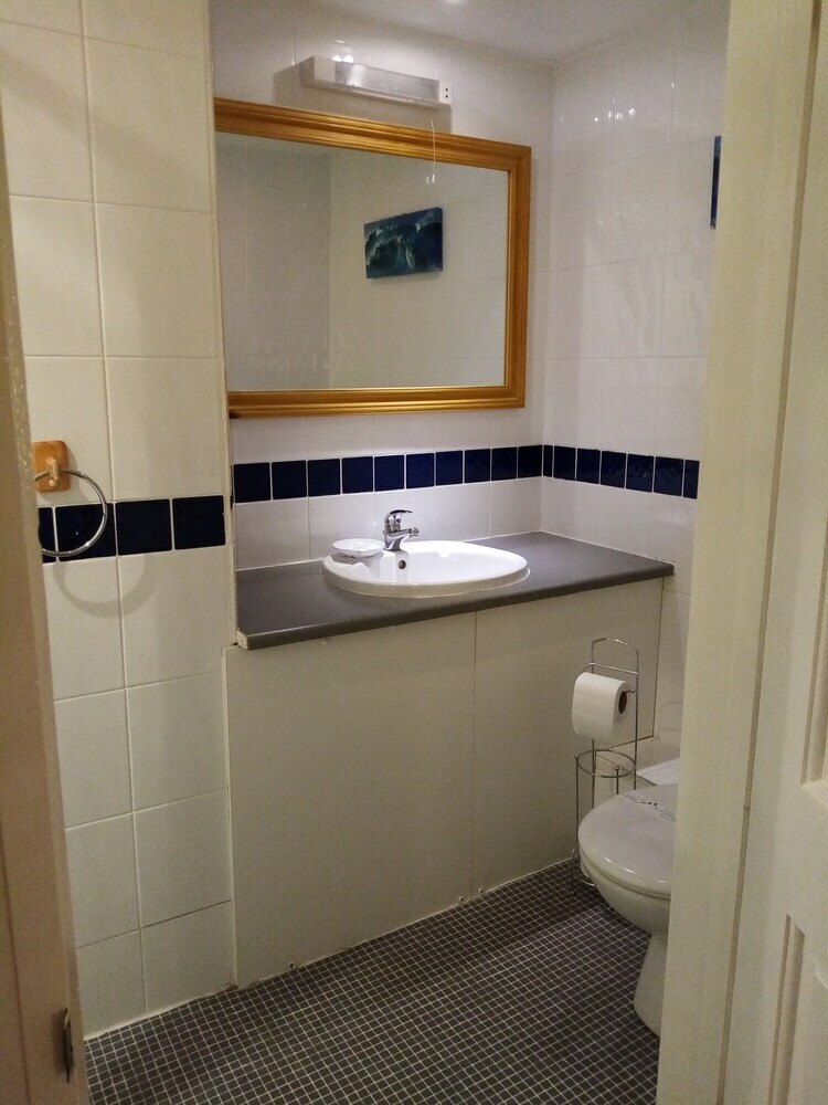 Hostal The Kenton Hotel