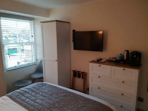 Bed & Breakfast Compston House B & B