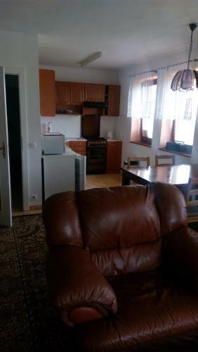 Apartment ?elezn� Hrozen