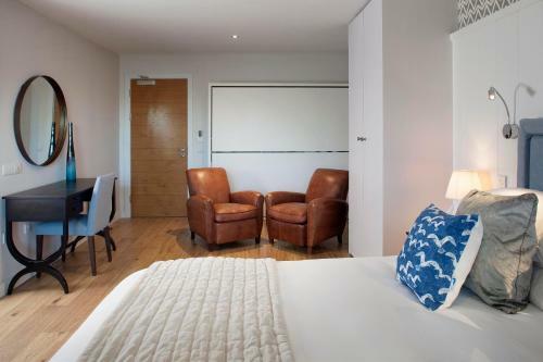 St Moritz Hotel