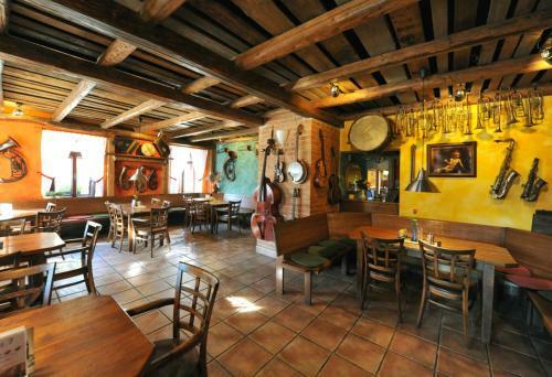 Hostal Rodinn� Penzion Skiland