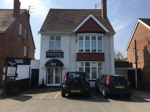 Hostal Whiteways Hotel