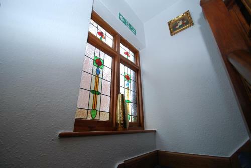 Hostal Whiteways Hotel