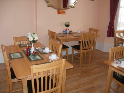Hostal Longfield Guest House