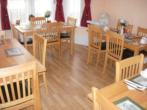 Hostal Longfield Guest House