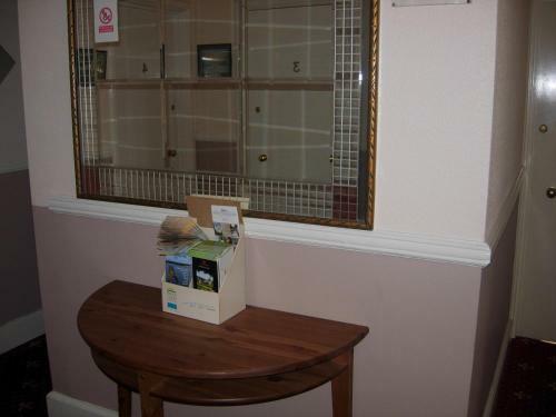 Hostal Longfield Guest House