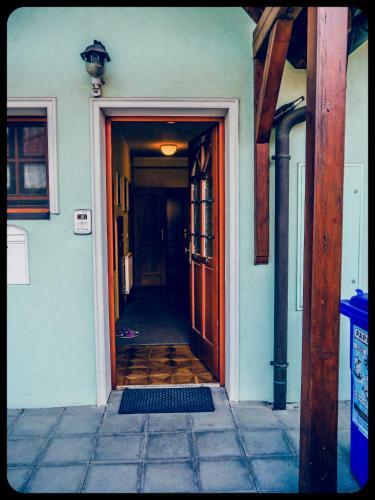 Apartm�n A Ubytov�n� U Mach?