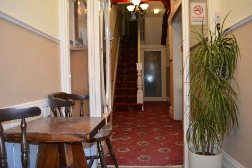 Bed & Breakfast Holm Lea Hotel