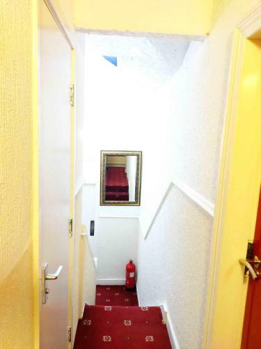 Bed & Breakfast Ringbane House