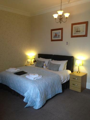 Hostal The Waverley Guest House