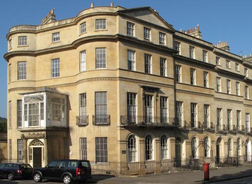 Sir Walter Elliot's House B&B