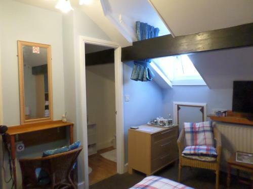 Hostal Beech House - Adult Only