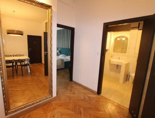 Hostel Chmielna 5 Rooms & Apartments