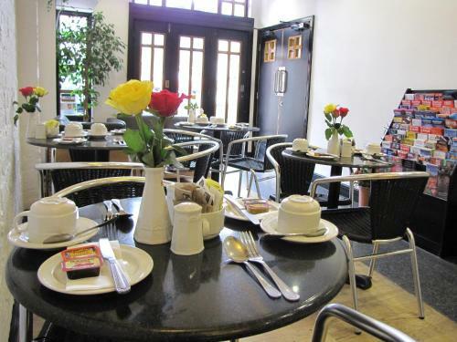 Richmond Park Hotel