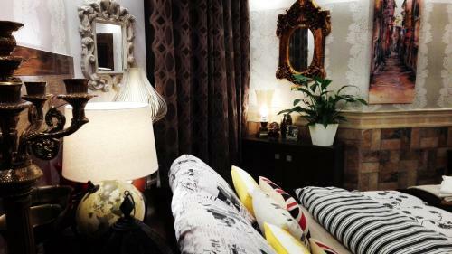 Art Apartments