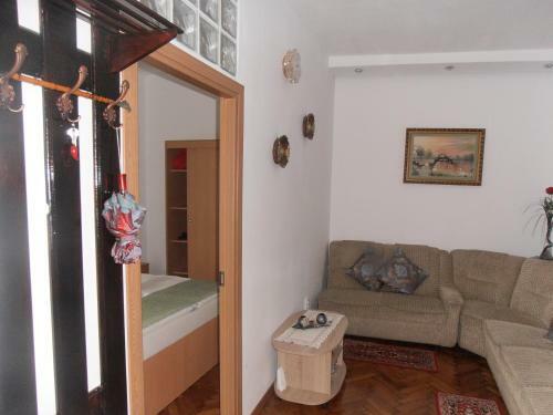 Nicolas Central Apartament