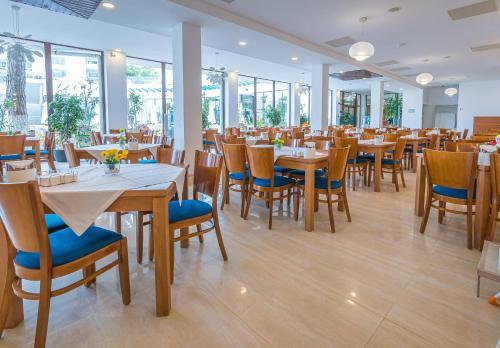 Hotel Mera Resort