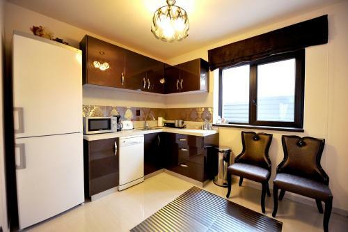 Hostal Pensiunea Ellemar