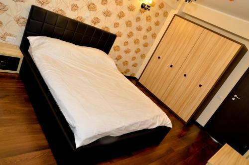 Arlequin Apartments