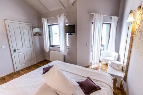 Hostal Casa Din Bran - Inn Nature