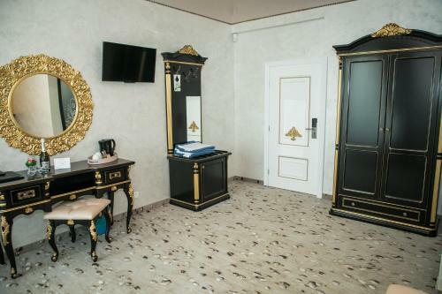 Hostal Almar Lake View