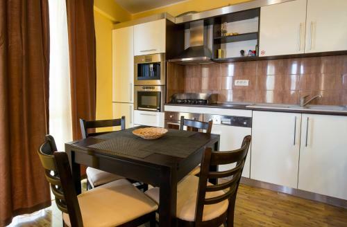 Apartamente Tania Mamaia