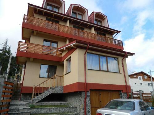 Hostal Vila Piano