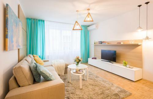 Grand Accommodation Apartments