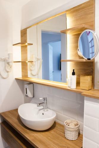 Grand Accommodation Apartments