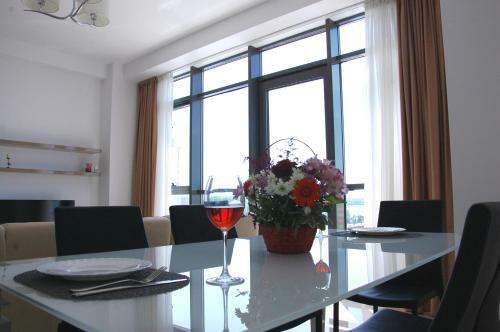 Riviera Residence Apartments