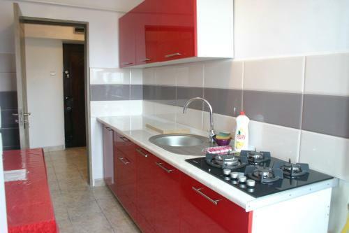 Apartamento Salonul Mov