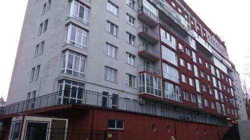Apartment On Dmitriya Donskogo 20