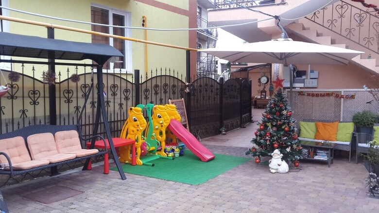 Posada V Gostyah U Julii Guest House