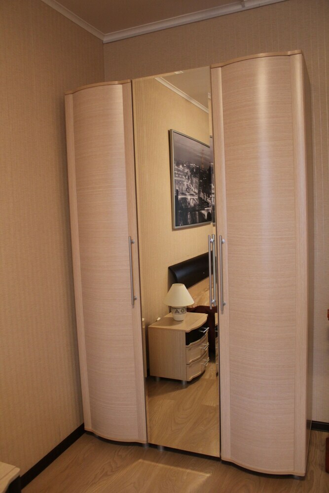 Hostal Zvezdny Hotel