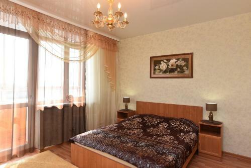 Apartment Domashny Uyut Na Malysheva 4b