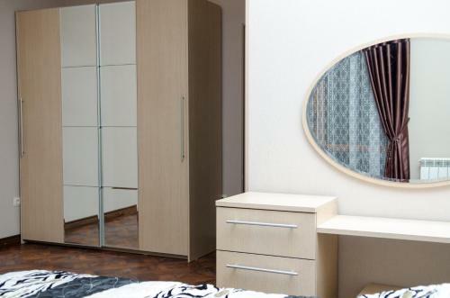 Hostal Arno Guest House